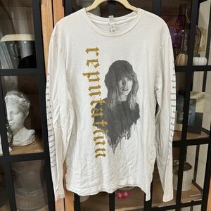 2018 Taylor Swift Reputation stadium tour merch long sleeve tee crew concert